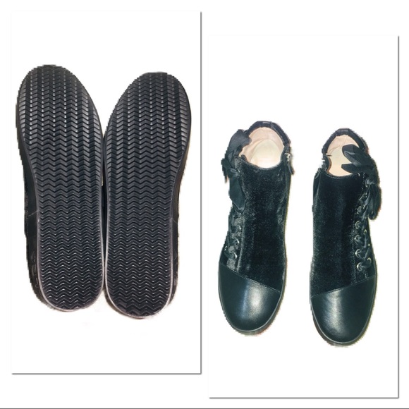 •LAST 1!! AVEC FILLES NIB Valerie Ribbon Sneakers• - Picture 3 of 8